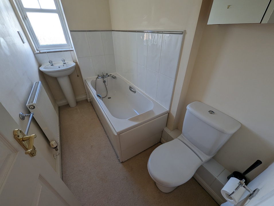 2 bed terraced house to rent in Chudleigh, Newton Abbot  - Property Image 6