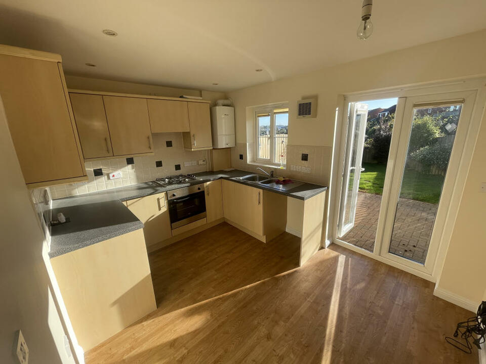 2 bed end of terrace house to rent in Leeward Lane, Torquay  - Property Image 3