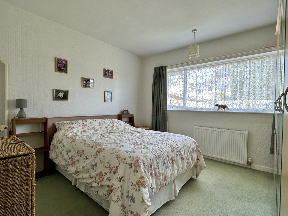 2 bed semi-detached bungalow for sale in Kingsteignton, Kingsteignton  - Property Image 5