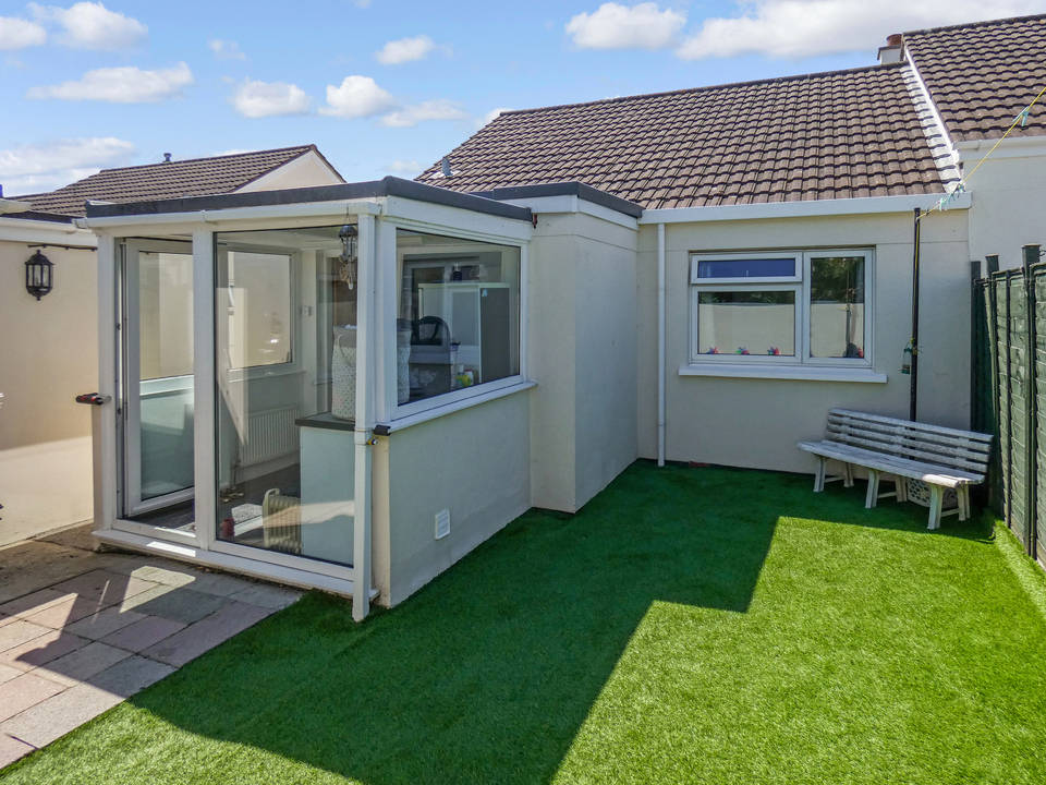 2 bed semi-detached bungalow for sale in Kingsteignton, Newton Abbot  - Property Image 10