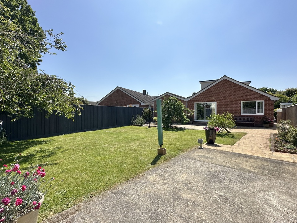 4 bed detached bungalow for sale in Homers Lane, Kingsteignton  - Property Image 12