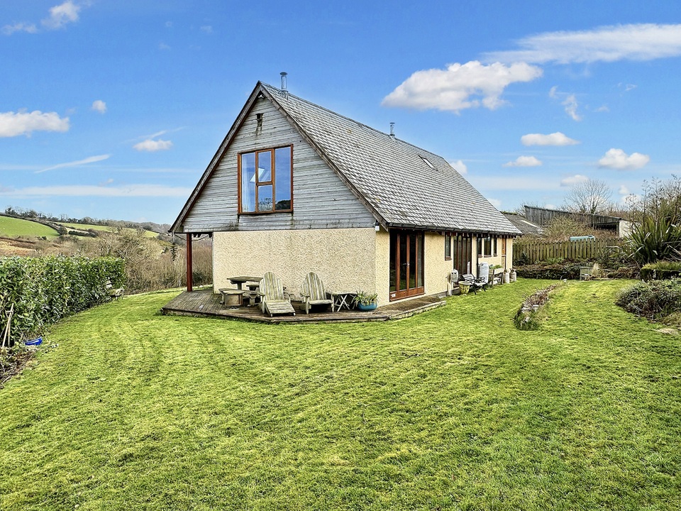 3 bed detached house for sale in Scorriton, Buckfastleigh  - Property Image 1