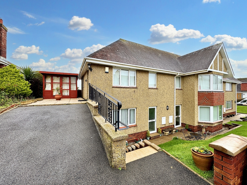 2 bed apartment for sale, Preston  - Property Image 1
