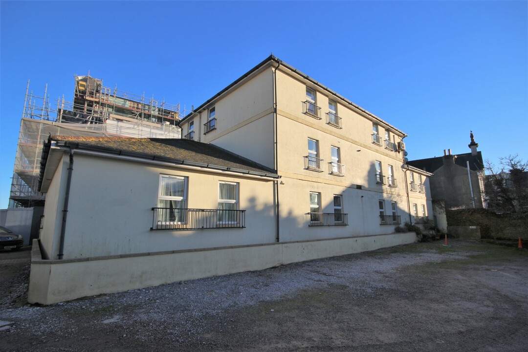 2 bed apartment for sale in Esplanade Road, Paignton  - Property Image 2