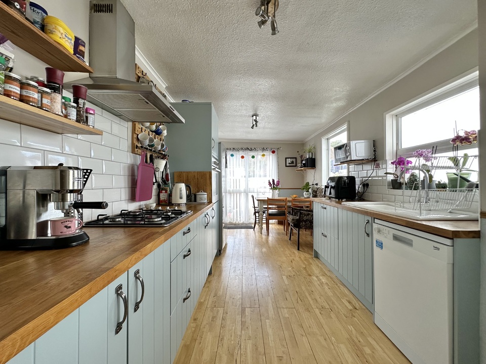 3 bed terraced house for sale in Preston, Paignton  - Property Image 2