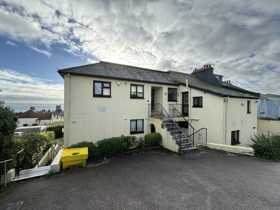 2 bed apartment for sale in Great Headland Road, Paignton  - Property Image 10