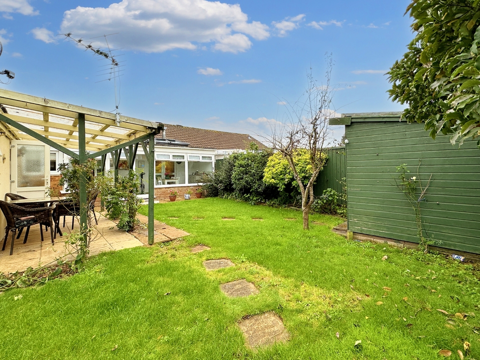 2 bed bungalow for sale in Lidford Tor Avenue, Paignton  - Property Image 11