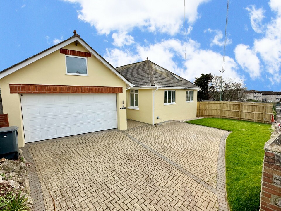 3 bed detached bungalow for sale in Isaacs Road, Torquay  - Property Image 10