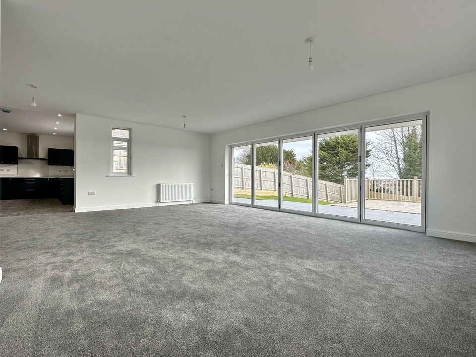 3 bed detached bungalow for sale in Isaacs Road, Torquay  - Property Image 13