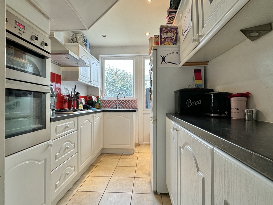 4 bed end of terrace house for sale in Barnfield Road, Paignton  - Property Image 3