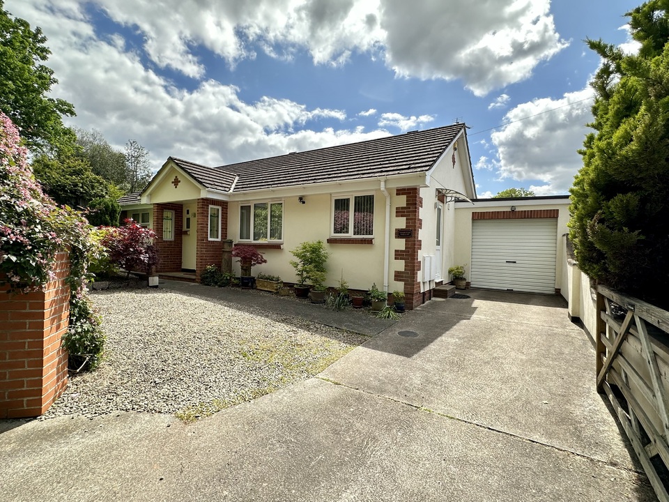 3 bed detached bungalow for sale in Stantaway Hill, Torquay  - Property Image 15