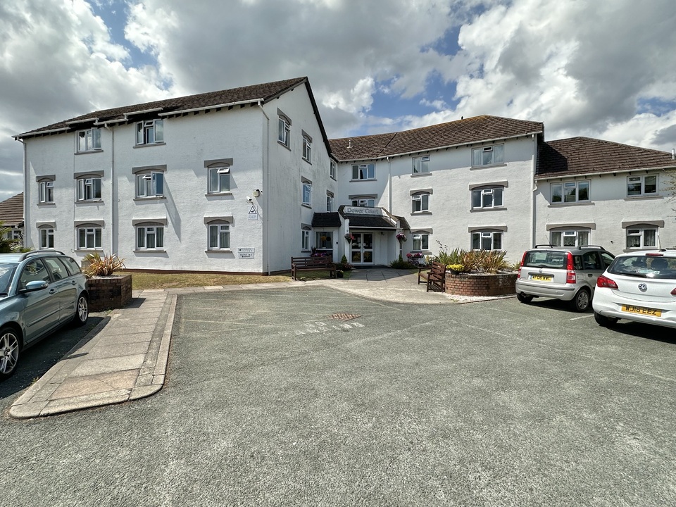 2 bed apartment for sale in Old Torquay Road, Preston  - Property Image 1
