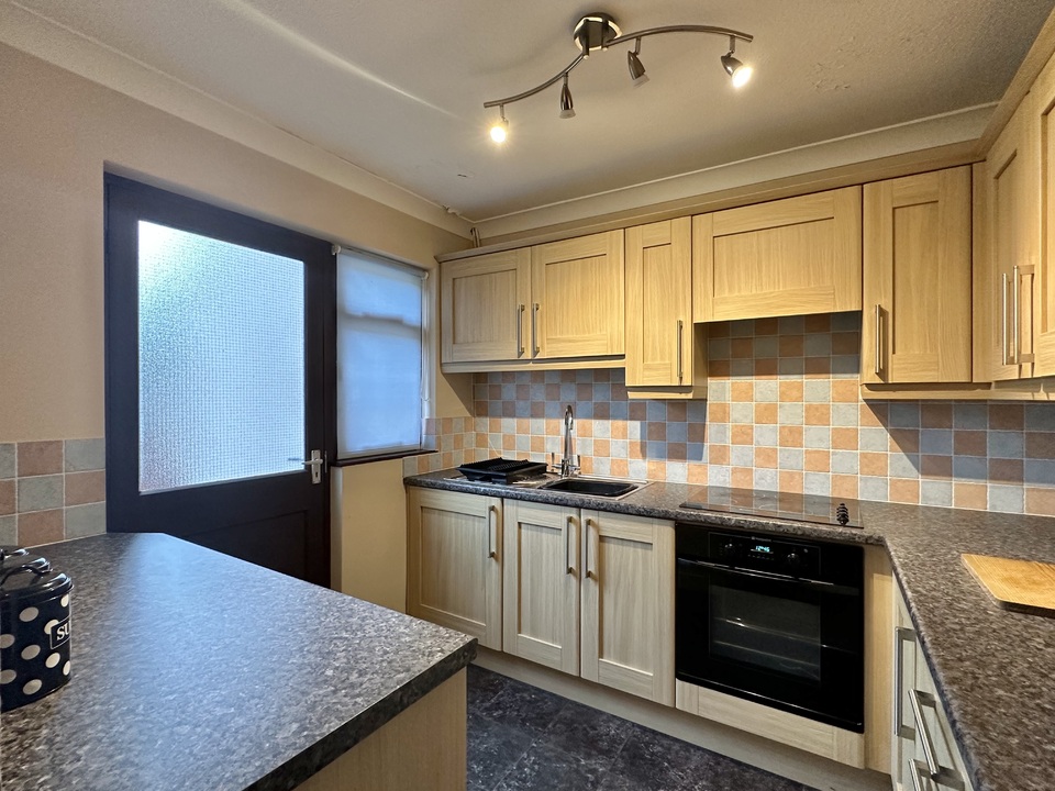 3 bed terraced house for sale in Berry Road, Paignton  - Property Image 4