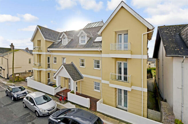 2 bed for sale in Bedford Road, Torquay  - Property Image 11