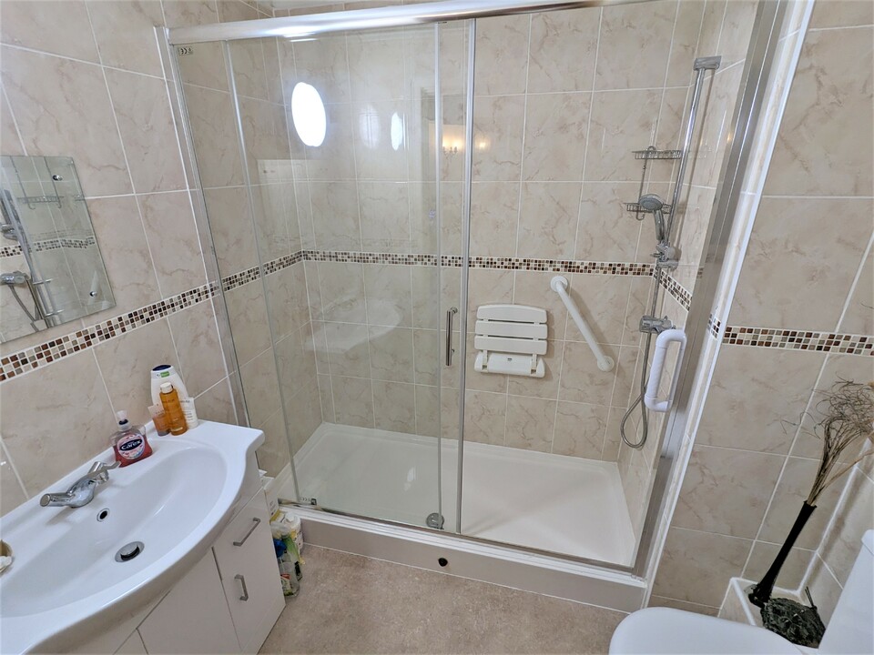 1 bed apartment for sale in Colin Road, Preston  - Property Image 6