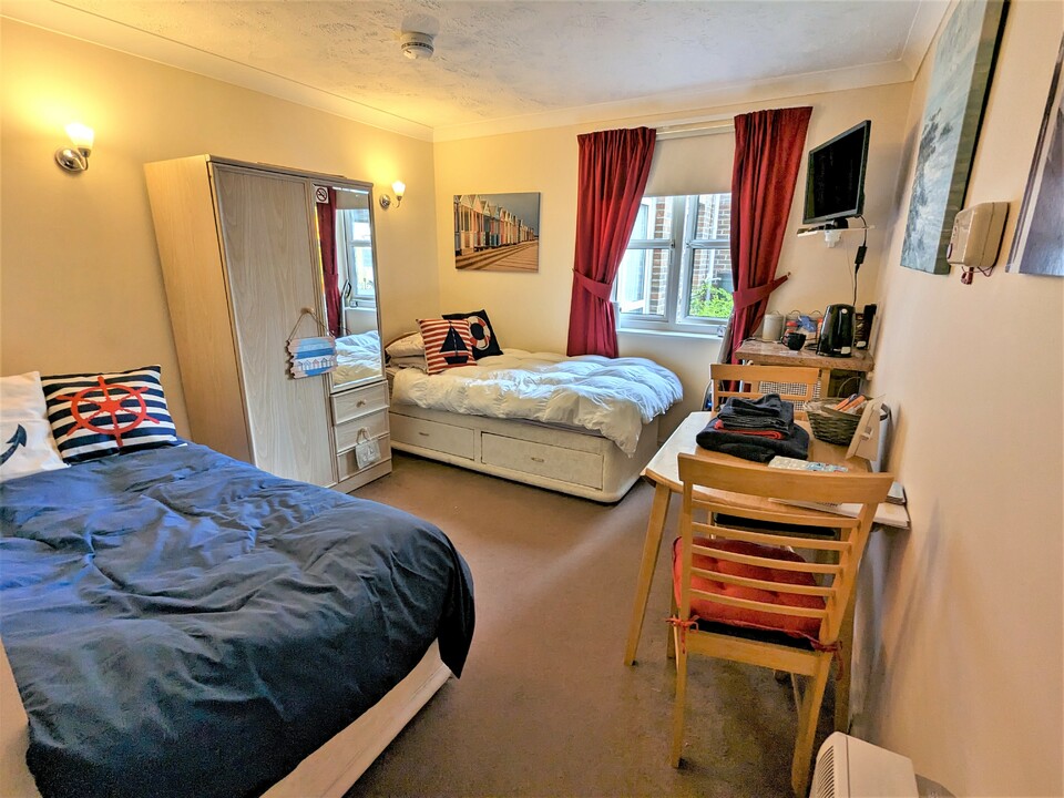 1 bed apartment for sale in Colin Road, Preston  - Property Image 13