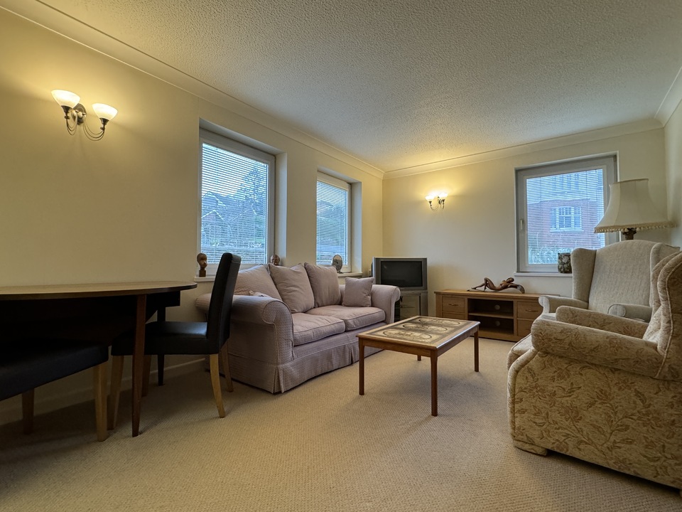 1 bed apartment for sale in Belle Vue Road, Paignton  - Property Image 2