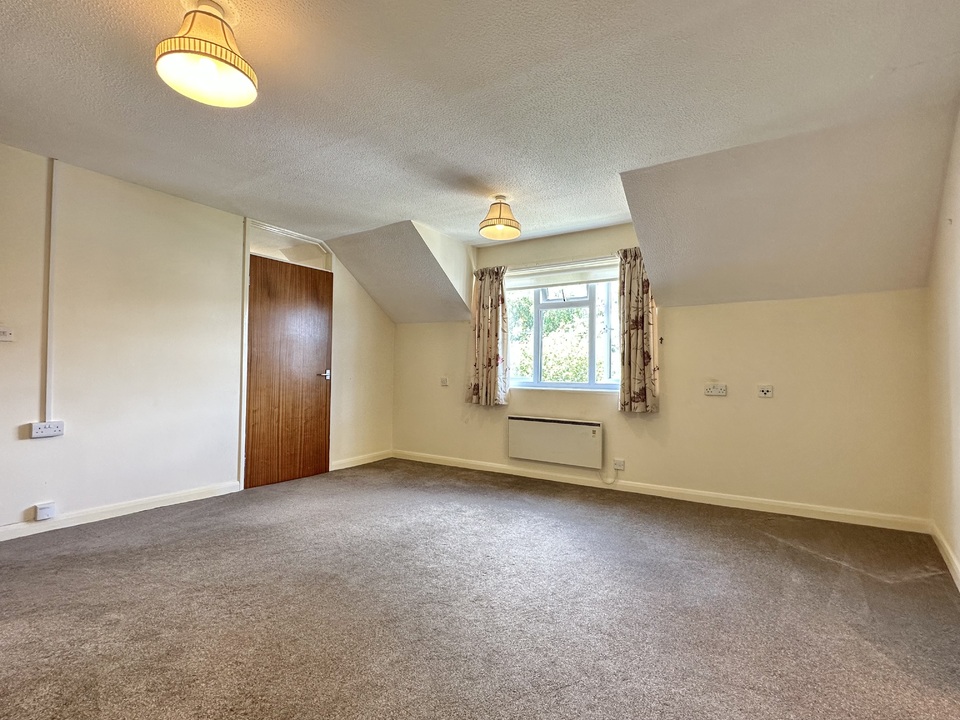 1 bed apartment for sale in Old Torquay Road, Paignton  - Property Image 2