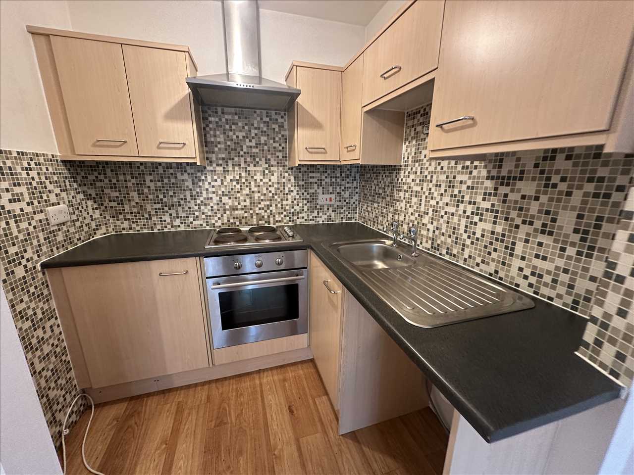 1 bed flat to rent in Market Street  - Property Image 4