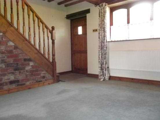 2 bed detached house to rent  - Property Image 7