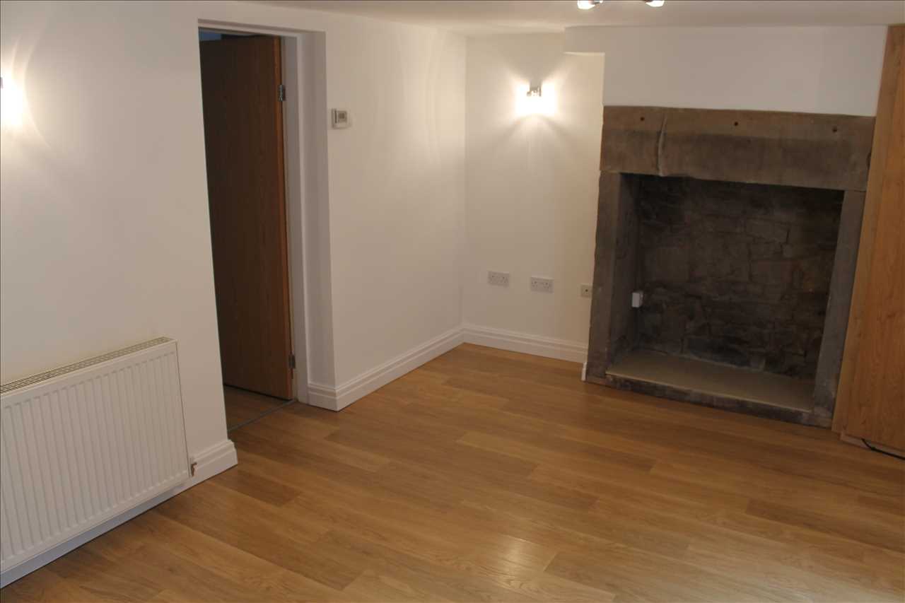 1 bed flat to rent in Park Road  - Property Image 2