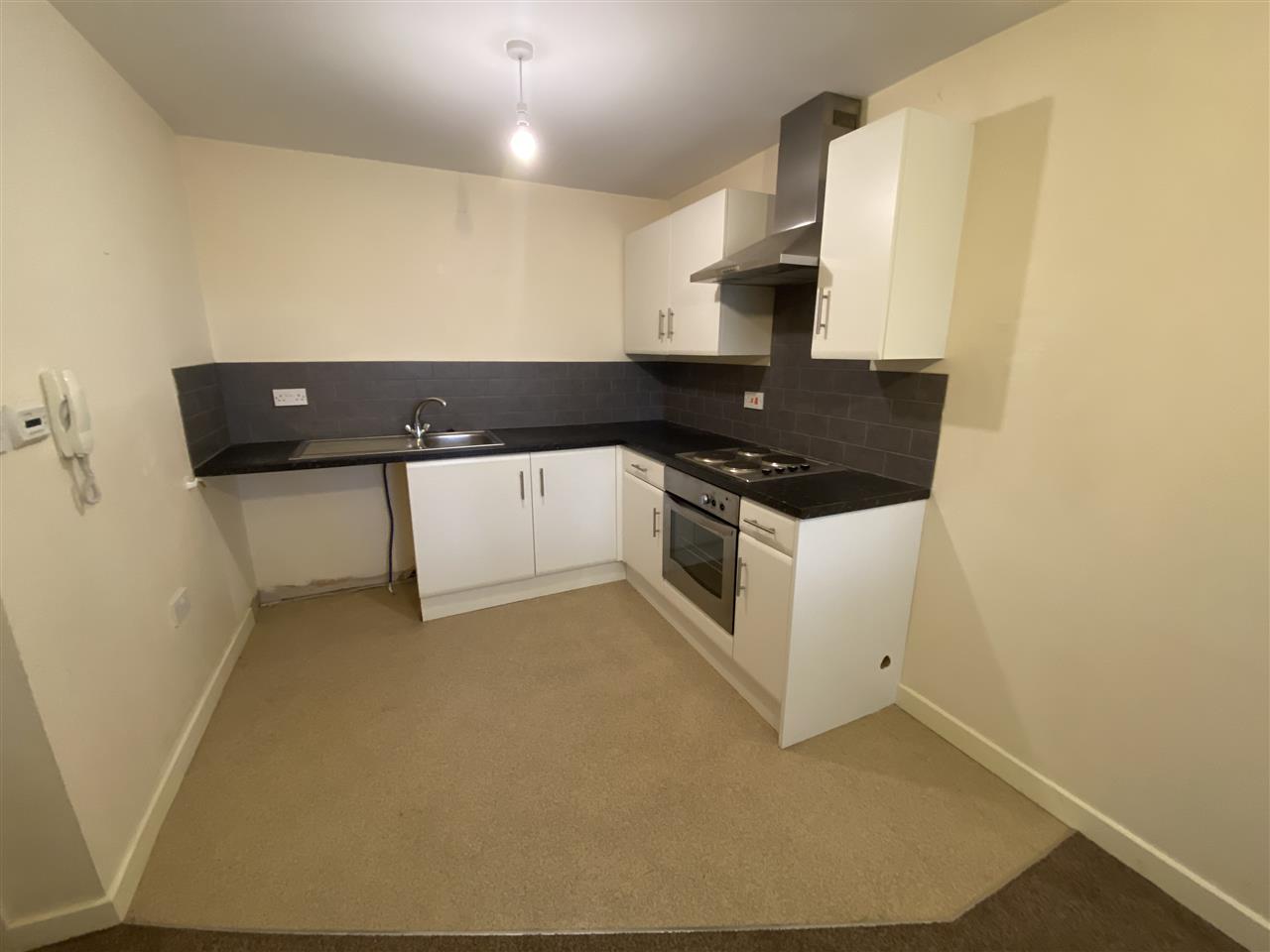 1 bed flat to rent  - Property Image 7
