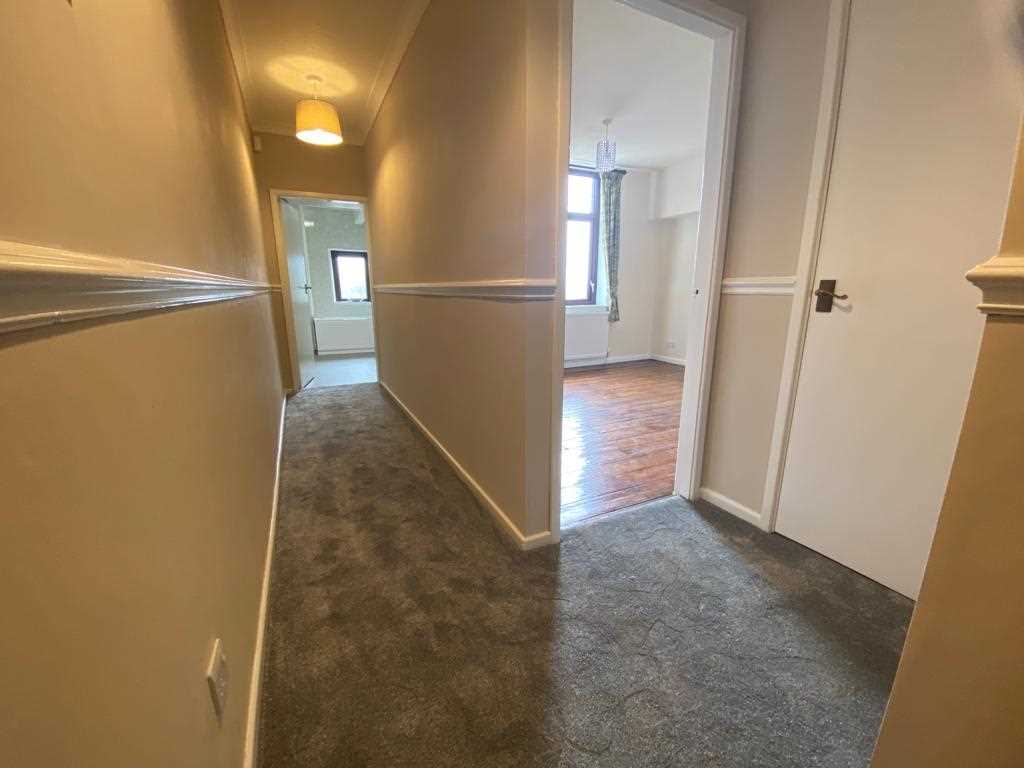 2 bed terraced house to rent in Railway Road  - Property Image 10