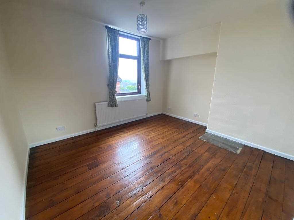 2 bed terraced house to rent in Railway Road  - Property Image 14