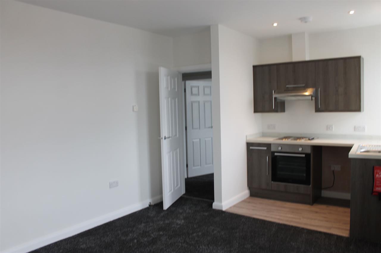 1 bed flat to rent  - Property Image 4