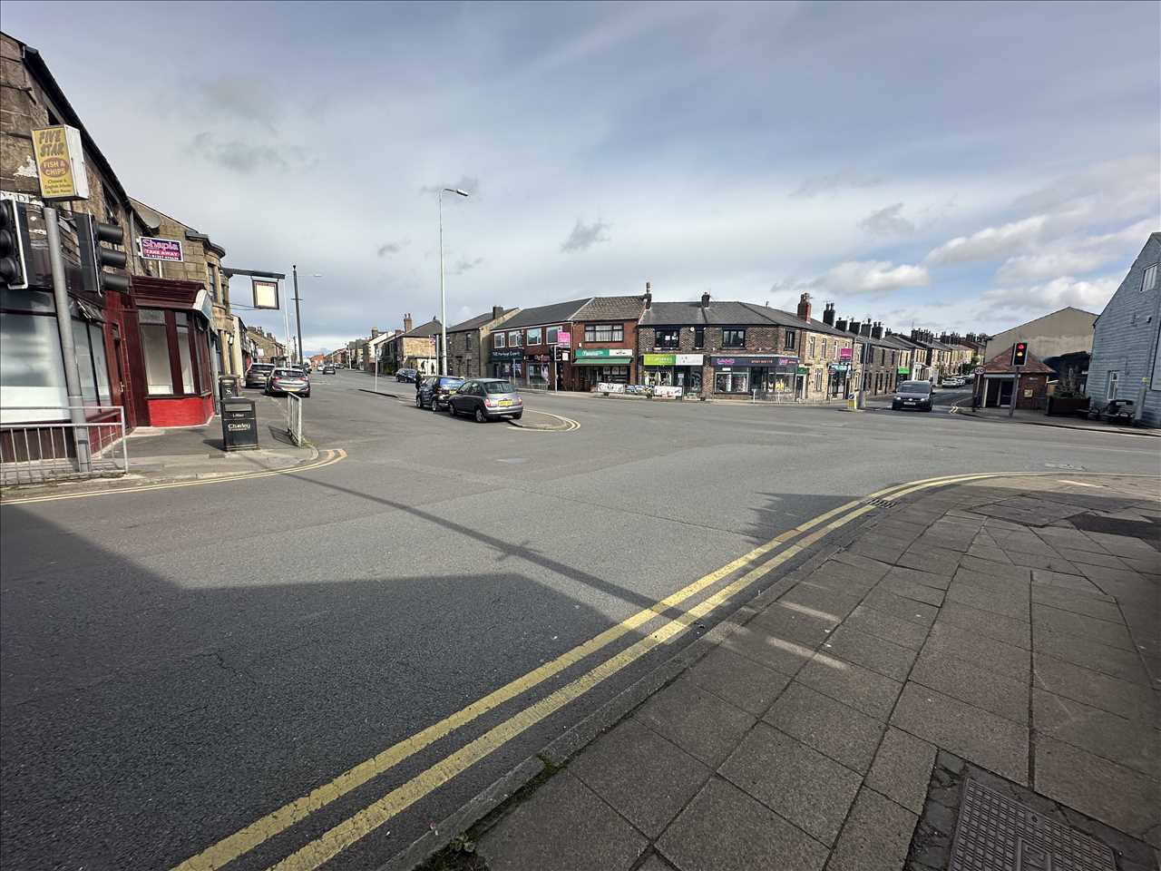 To rent in Railway Road  - Property Image 8