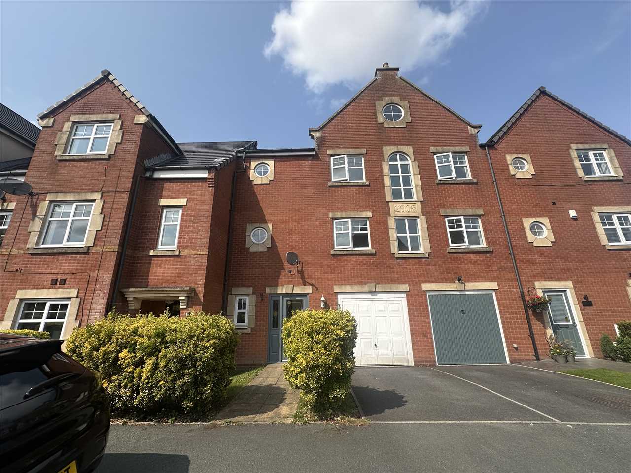 Terraced house to rent in Coppice Close  - Property Image 1