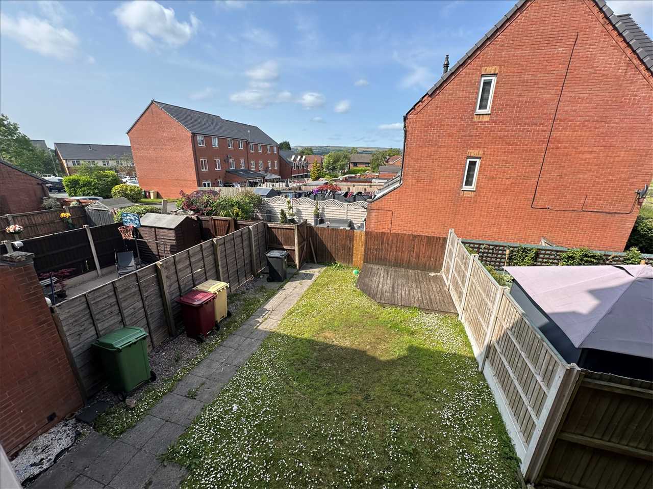 Terraced house to rent in Coppice Close  - Property Image 17