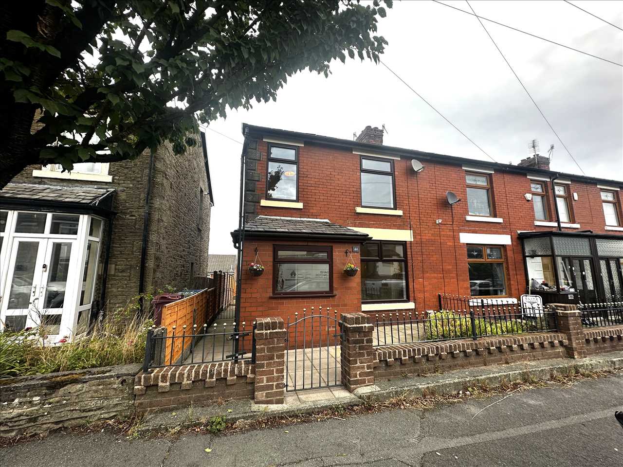 3 bed terraced house to rent in Knowlesly Road  - Property Image 1