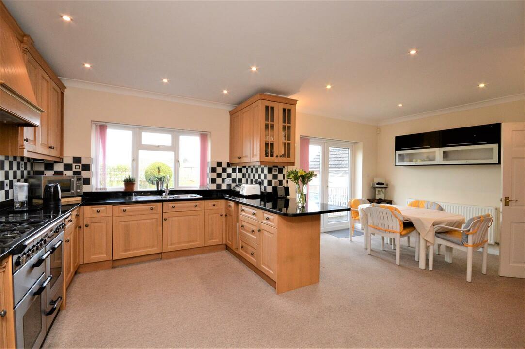 4 bed detached bungalow for sale in Swainshill, Hereford  - Property Image 2