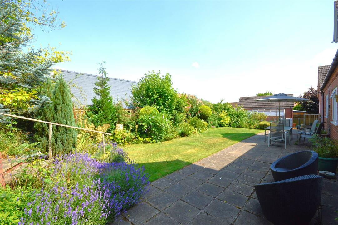 4 bed detached bungalow for sale in Swainshill, Hereford  - Property Image 3