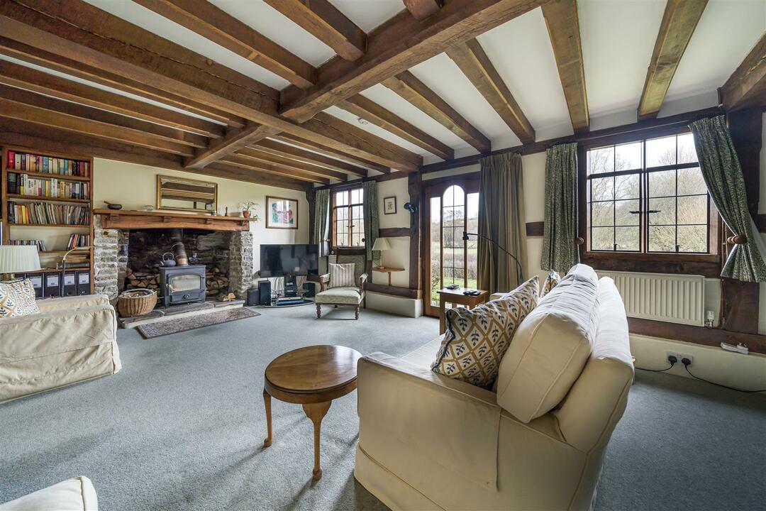 4 bed country house for sale in Staunton On Arrow, Leominster  - Property Image 2