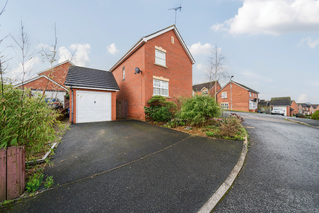 3 bed detached house for sale in Godiva Road, Leominster  - Property Image 19