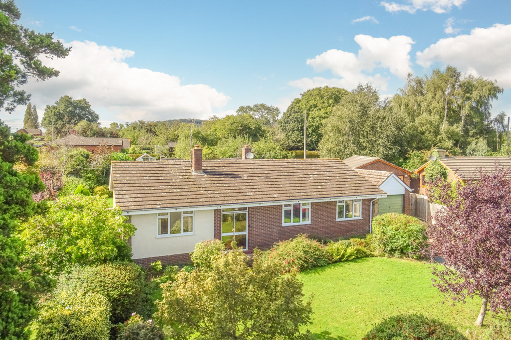 3 bed detached bungalow for sale in Canon Rise, Hereford  - Property Image 1