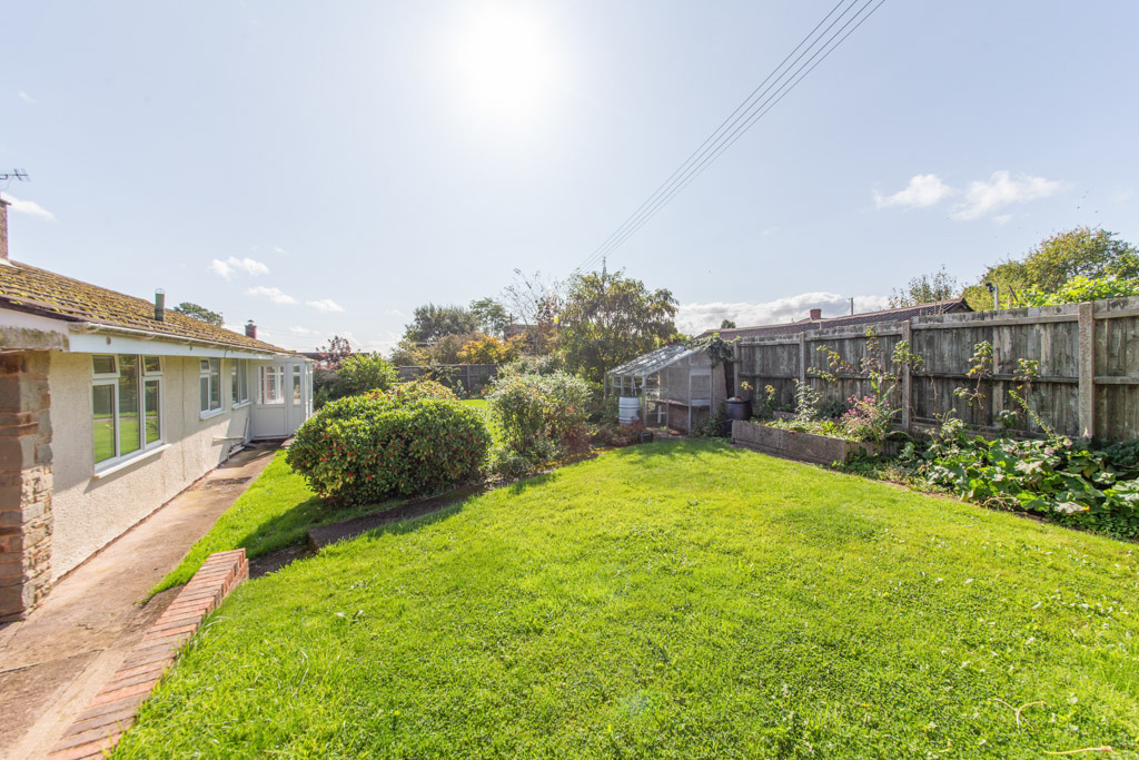 3 bed detached bungalow for sale in Canon Rise, Hereford  - Property Image 2