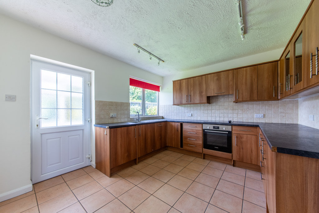 3 bed detached bungalow for sale in Canon Rise, Hereford  - Property Image 12