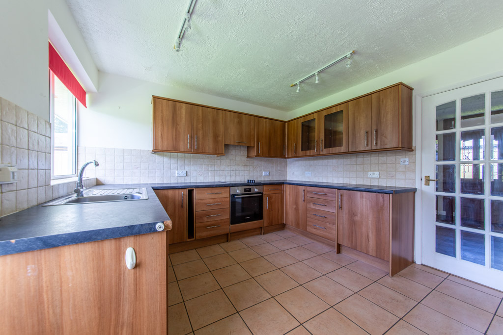 3 bed detached bungalow for sale in Canon Rise, Hereford  - Property Image 6