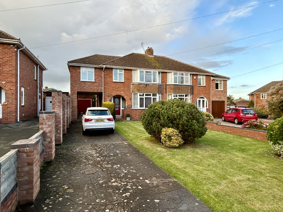 4 bed semi-detached house for sale in Seaton Avenue, Hereford  - Property Image 1