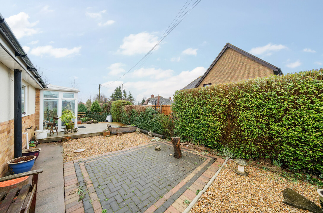 3 bed detached bungalow for sale in Orchard Close, Hereford  - Property Image 4