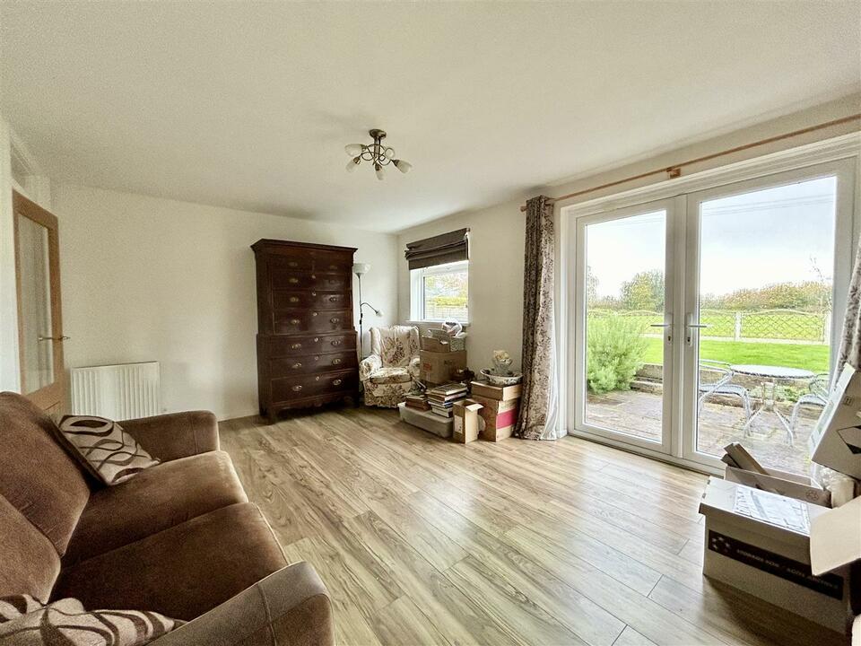 2 bed bungalow for sale in North Road, Leominster  - Property Image 7