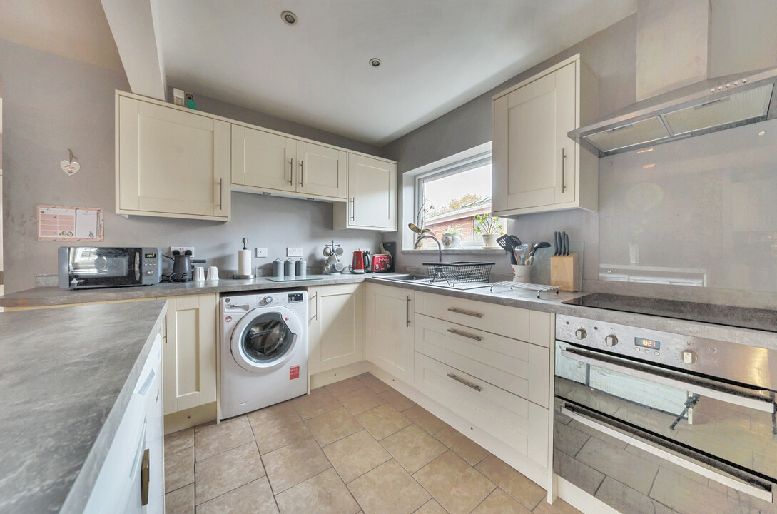 3 bed semi-detached house for sale in Westfield Street, Hereford  - Property Image 6