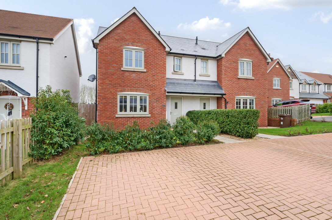 3 bed semi-detached house for sale in Quarry Field, Hereford - Property Image 1