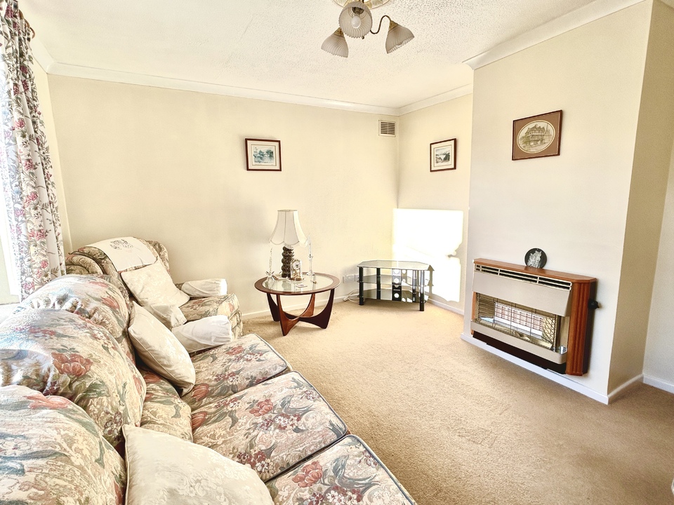 3 bed semi-detached house for sale in Stanberrow Road, Hereford  - Property Image 2