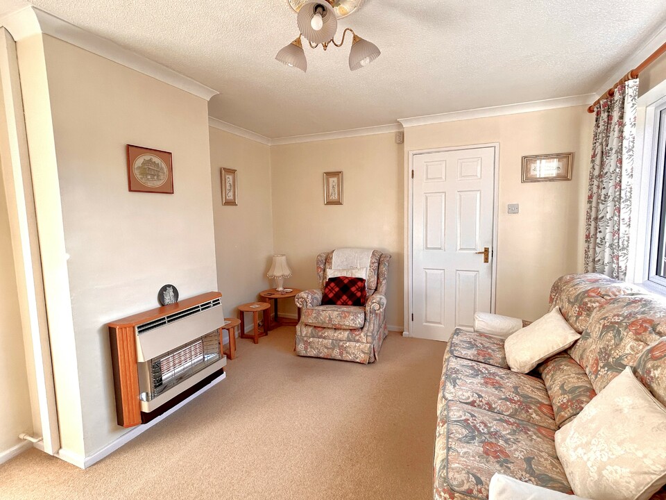 3 bed semi-detached house for sale in Stanberrow Road, Hereford  - Property Image 4