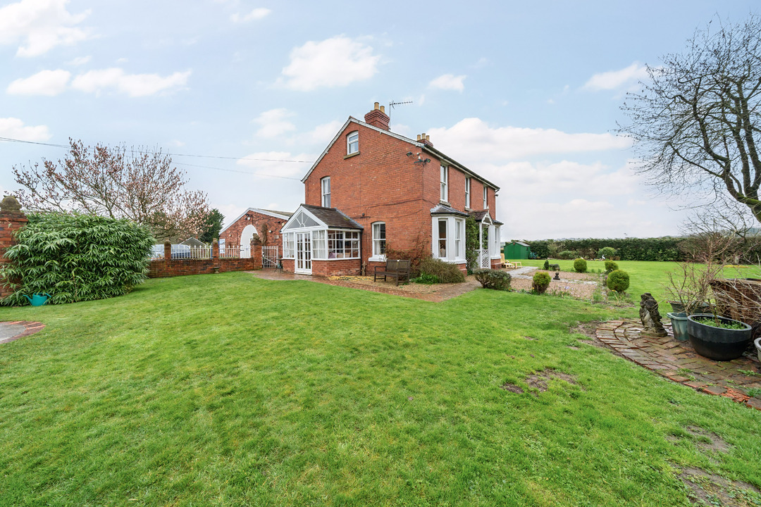 3 bed detached house for sale in North Road, Leominster  - Property Image 13