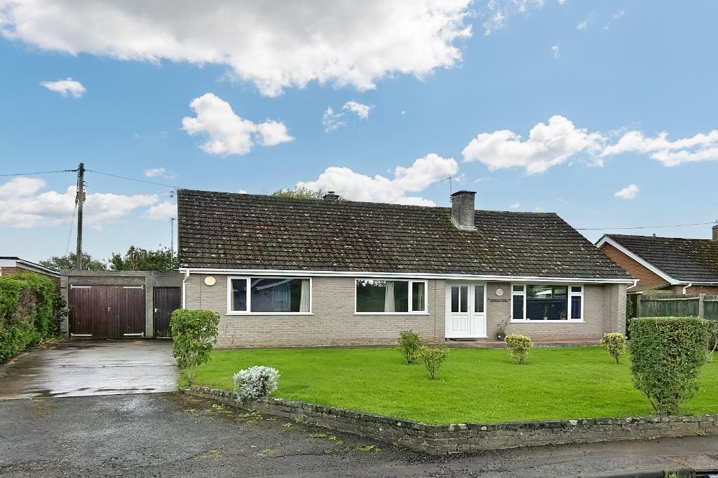 3 bed bungalow for sale in Marden, Hereford - Property Image 1